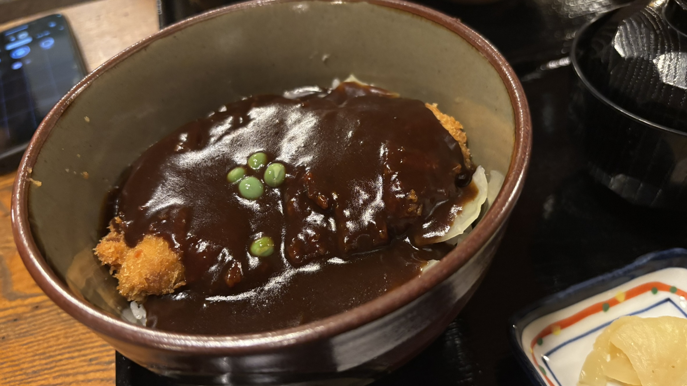 味司のデミカツ丼