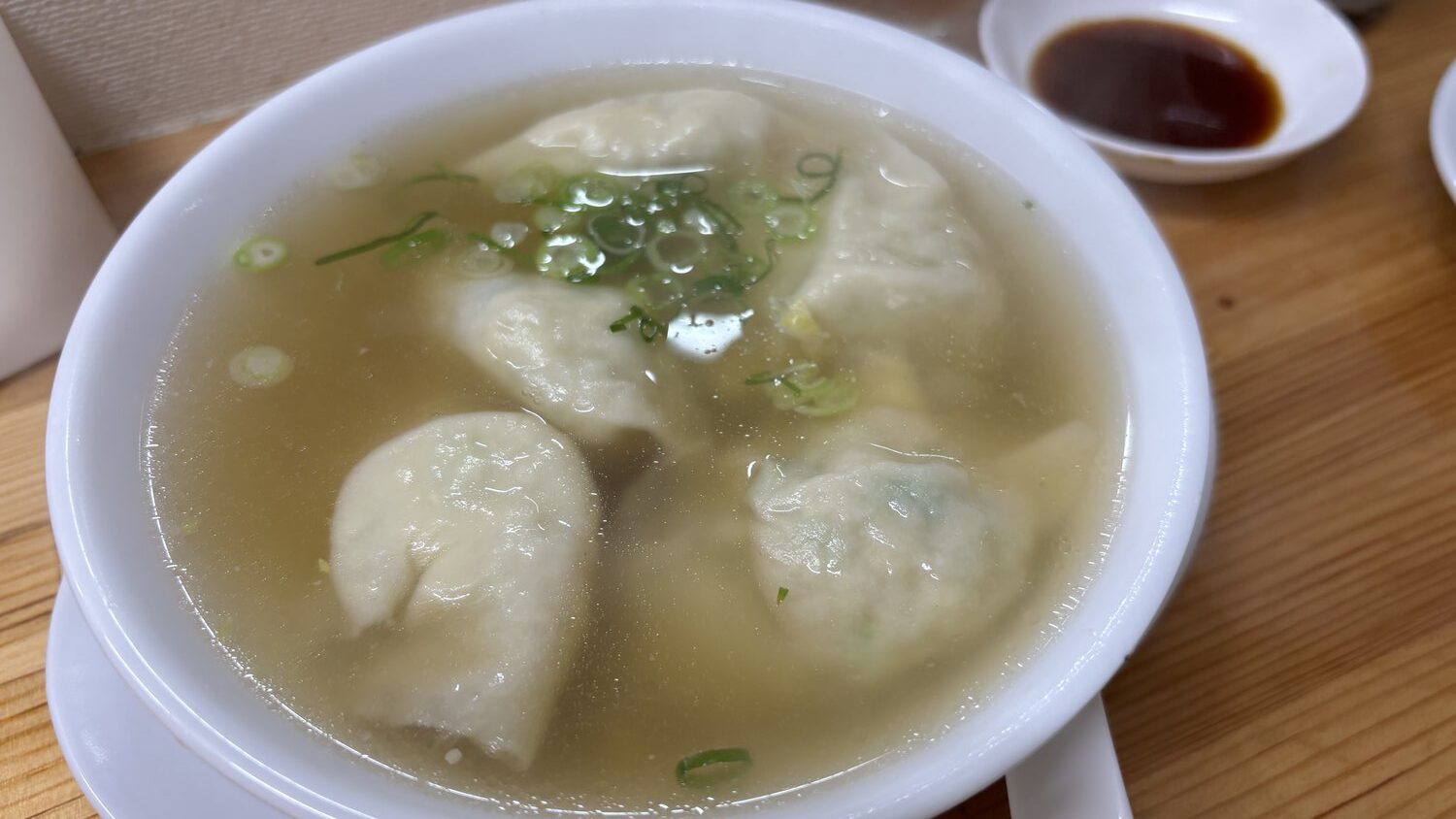 駅裏の美鈴の水餃子